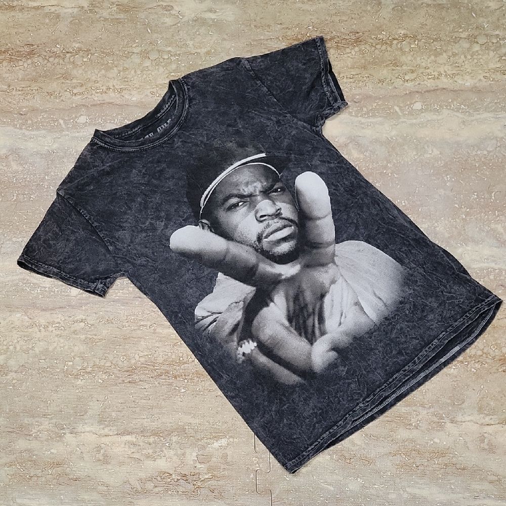 ICE CUBE MENS TEE SIZE S ..  COTTON BY BLACKOUT MERC